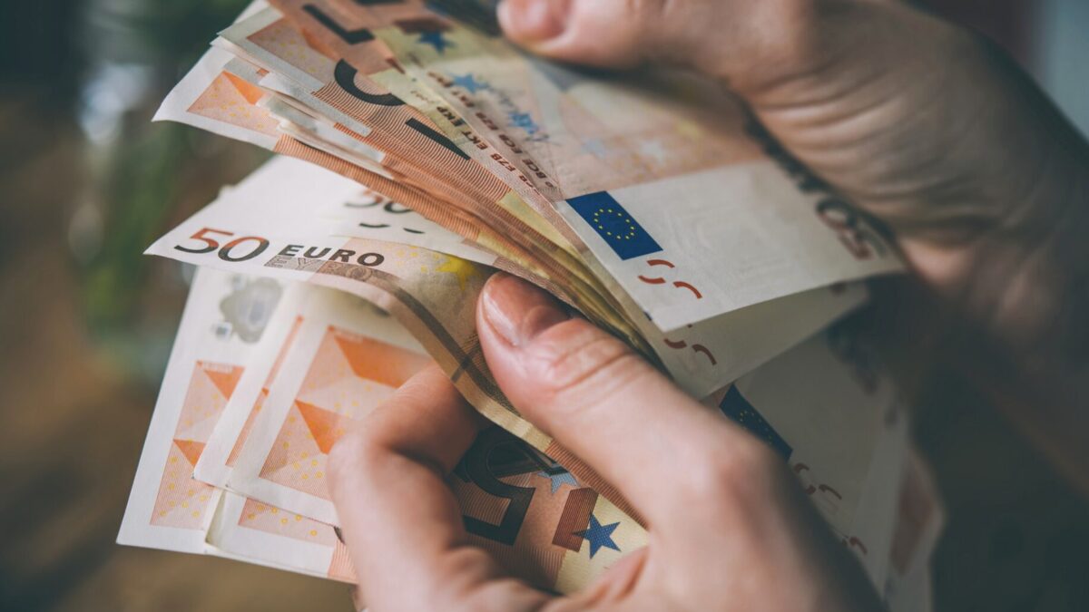 Claudia Obert Vermögen