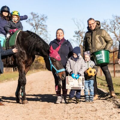 Monika Morales über ihre Arbeit mit Körper, Geist und Tier
