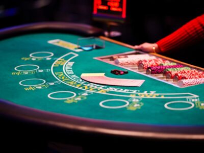 Blackjack, Roulette oder Plinko: Casino Groups hat die beliebtesten Glücksspiele ermittelt!