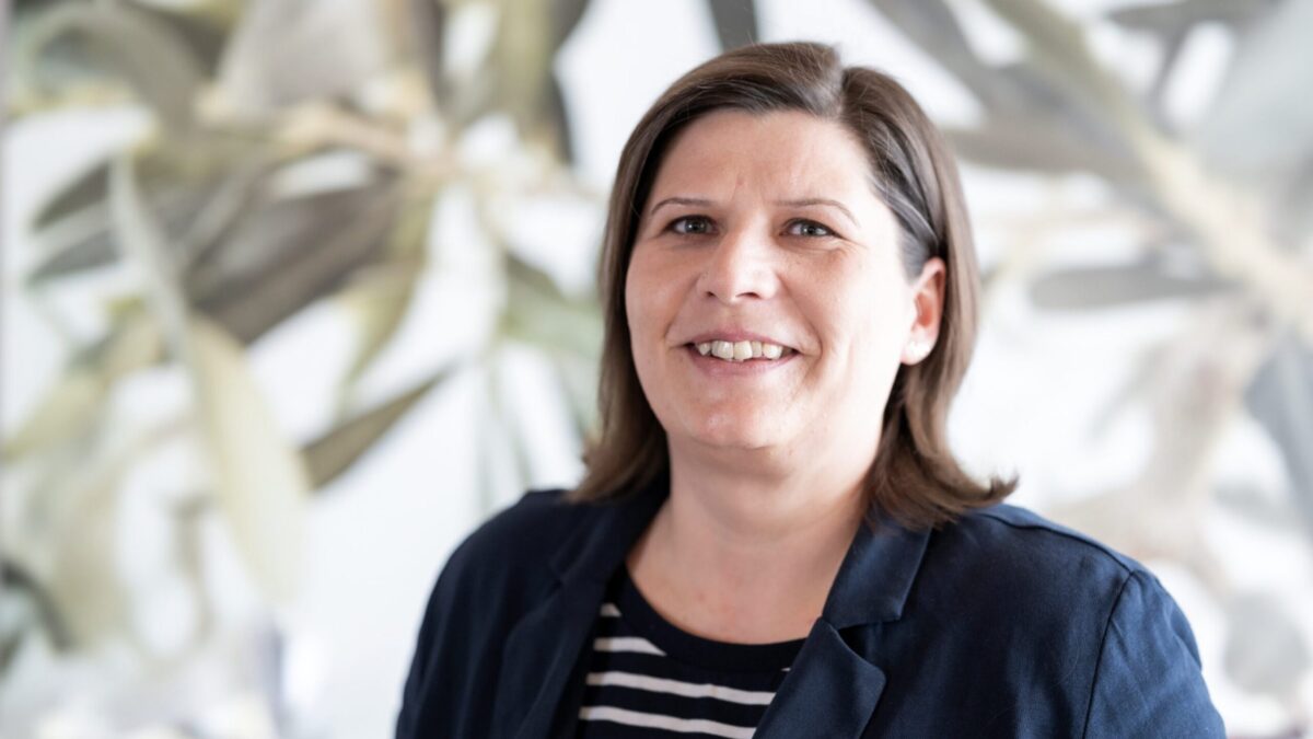 Mag. Sabine Schiefer